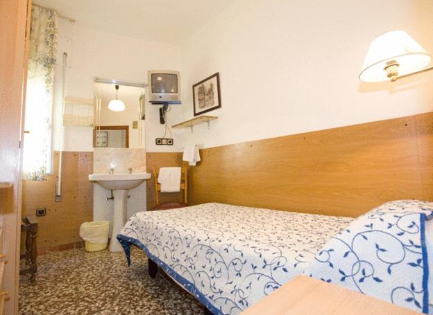 Hostal Lizana Huesca Eksteriør billede